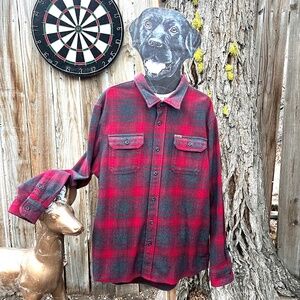 Orvis Heavyweight Double Brushed Flannel Button Down Shirt W/ Warm Pockets.